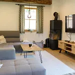Almblick Mit Sauna Apartamento *